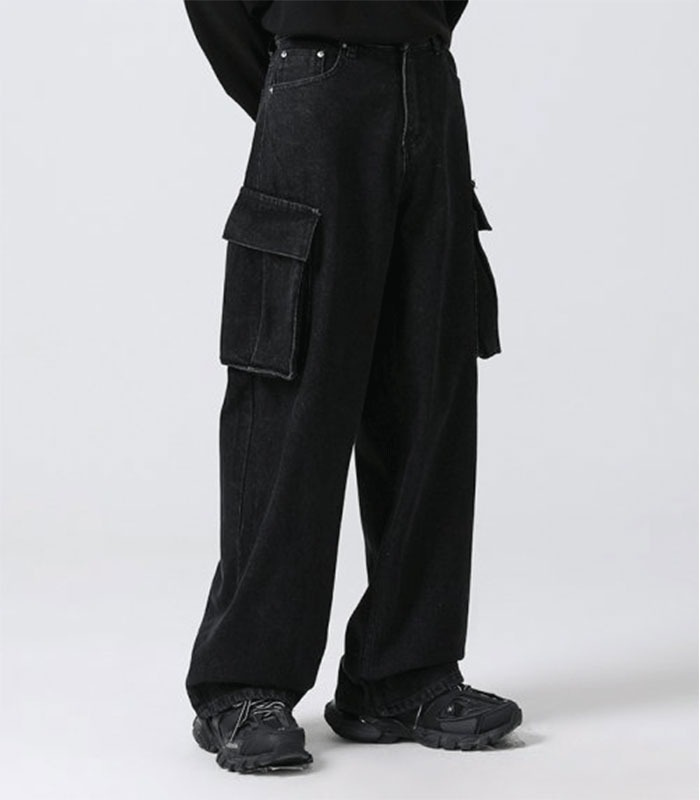real wide cargo pants BLACK